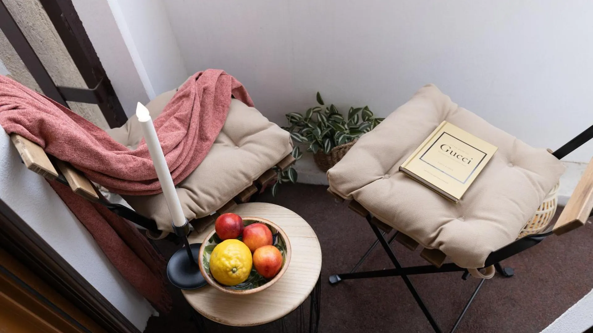 Fountain Bloom Apartment Bucureşti